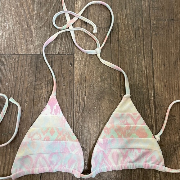 Stone Fox swim triangle bikini top. Small. Pastels - Picture 1 of 14
